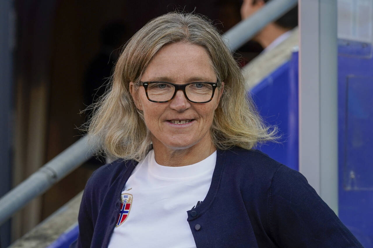 Hege Riise har grunn til å være fornøyd med sin første samling som sjef for kvinnelandslaget, men hun legger ikke skjul på at hun venter enda mer etter hvert. Foto: Lise Åserud / NTB