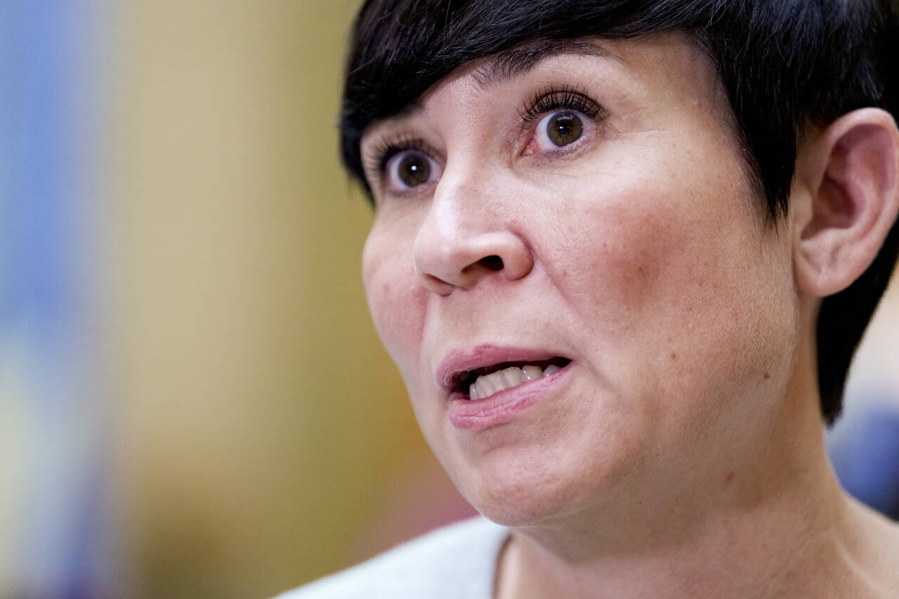 Ine Eriksen Søreide (H) mener Rødt er et virkelighetsfjernt parti. Hun reagerer på partiets utspill om at Jens Stoltenberg er en krigsforbryter. Foto: Javad Parsa / NTB