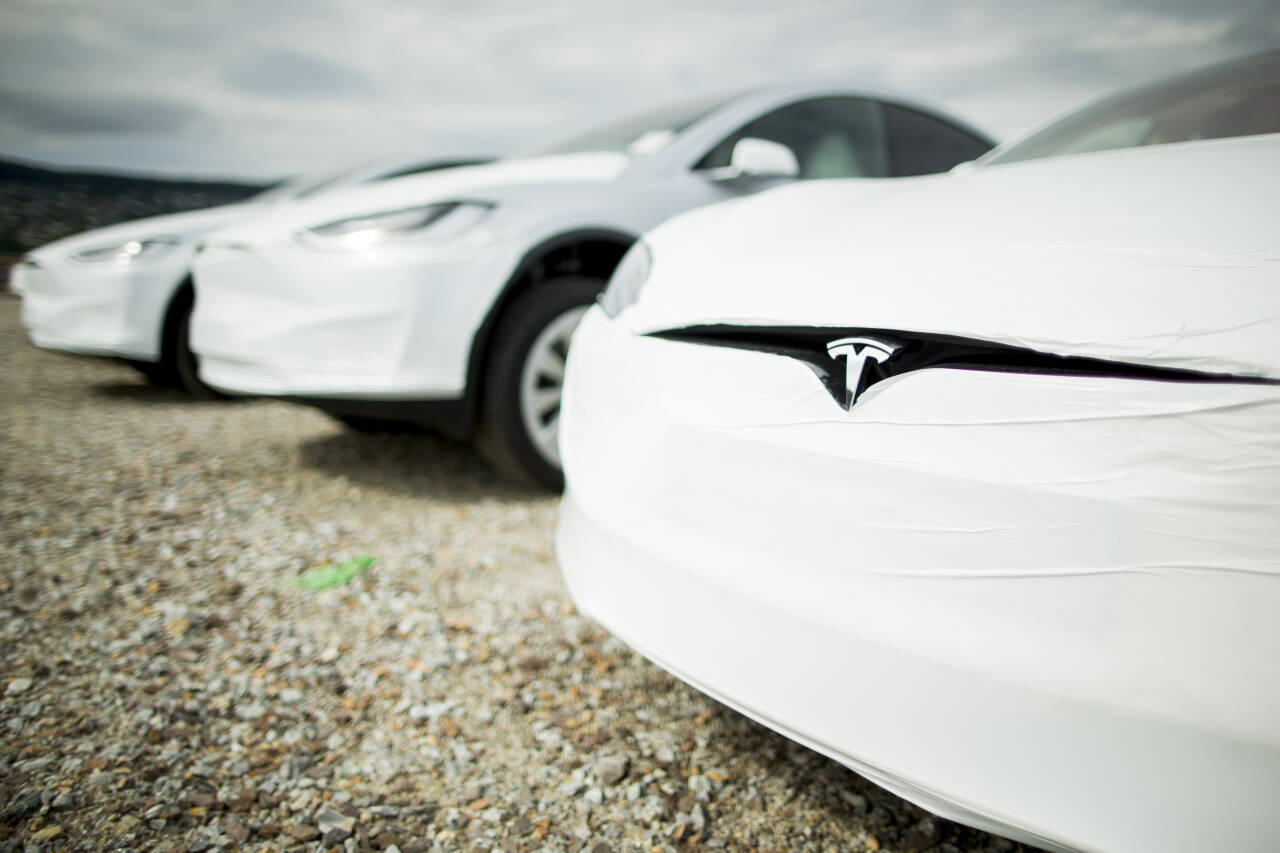 Tesla er det mest populære bilmerket i både første kvartal, og i mars som enkeltmåned. Foto: Vegard Wivestad Grøtt / NTB