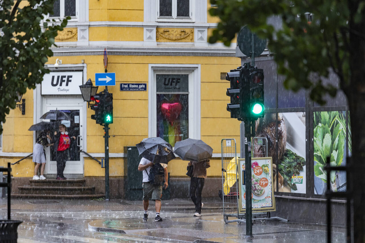 Rødt farevarsel betyr at situasjonen er ekstrem. Dette farenivået forekommer svært sjelden og kan føre til store skader. Illustrasjonsfoto: Tor Erik Schrøder / NTB