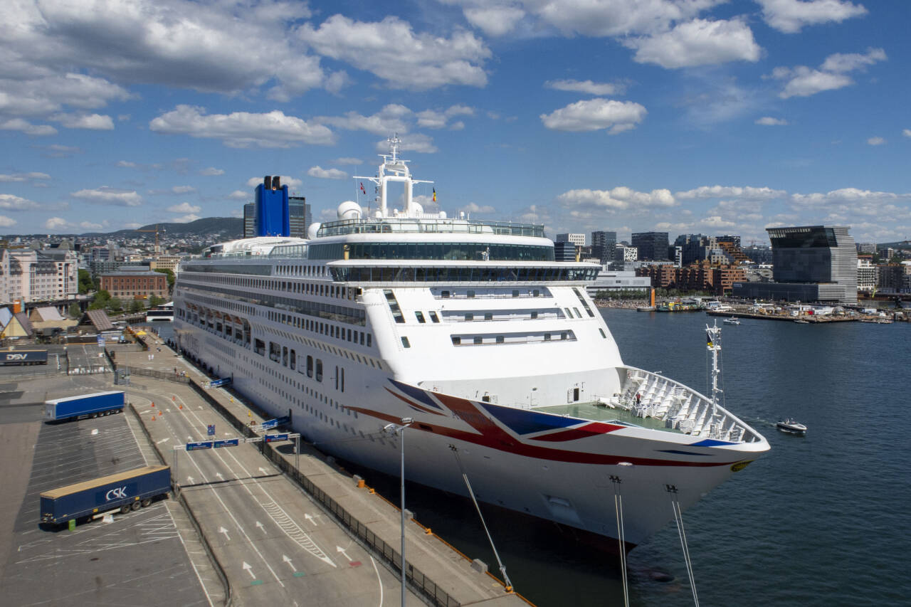 Revierkaia i Bjørvika blir den siste cruisekaia i Oslo når de øvrige tre forsvinner de neste årene. MDG vil at også denne skal stenges for cruisetrafikk. Foto: Paul Kleiven / NTB