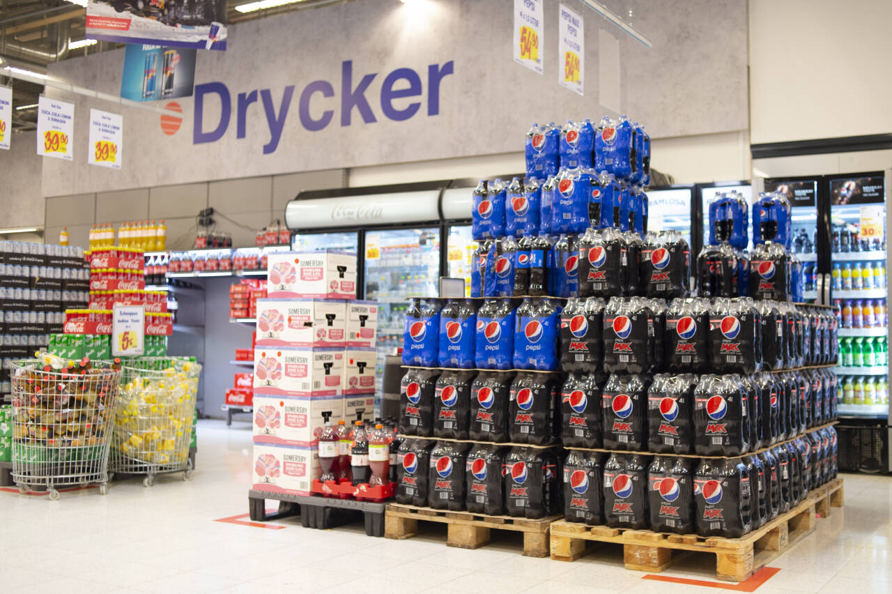 Pepsi Max er en av de mest kjøpte varene hos Maxi Mat i Charlottenbergs Shoppingcenter. Foto: Annika Byrde / NTB