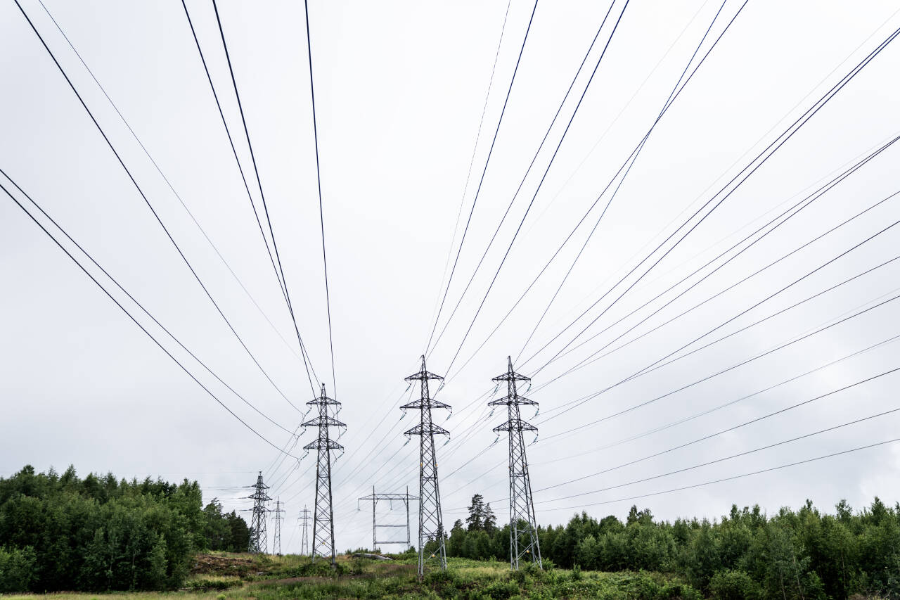 Den norske eksporten av strøm til Danmark kan bli redusert dersom Norge ikke fornyer to av de fire kablene som blir utdatert i 2026 og 2027. Foto: Annika Byrde / NTB