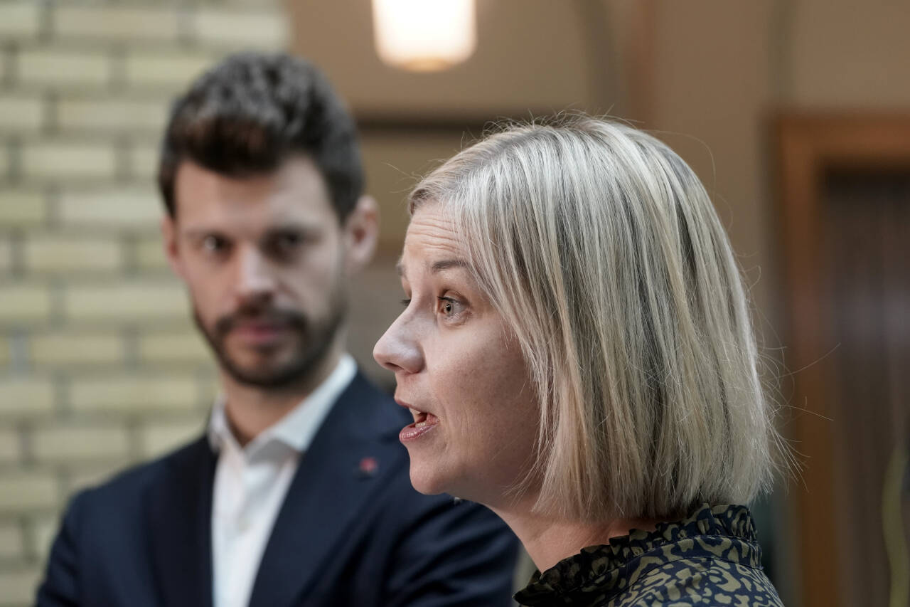 Venstre og Guri Melby har størst grunn til å være fornøyd med Klassekampen og Nationens meningsmåling. Rødt og Bjørnar Moxnes holder stand tross sistnevntes tyverisak. Foto: Terje Pedersen / NTB