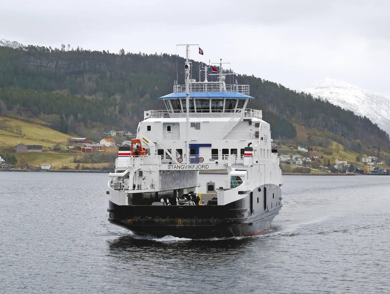 I 2020 ble nybygget «Stangvikfjord» satt inn i sambandet Kvanne–Røkkum som en del av det grønne skiftet. Foto: Terje Holm