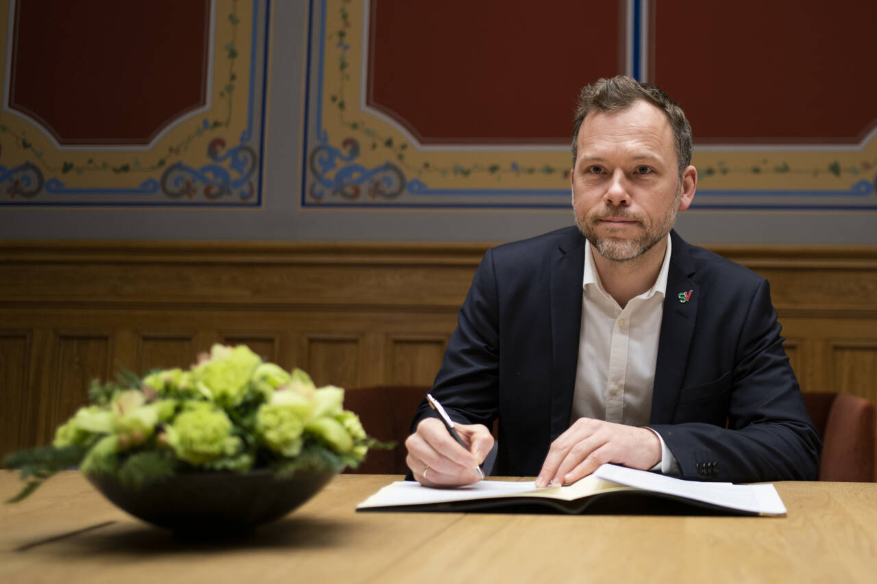 SV-leder Audun Lysbakken kan smile bredt etter at partiet gjør et lite byks på meningsmålingen utført for Klassekampen og Nationen. Arbeiderpartiet faller fortsatt.,Foto: Terje Pedersen / NTB