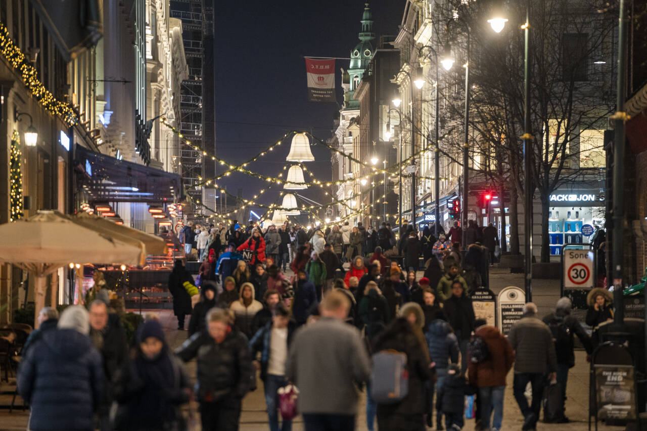 Virke ser på årets julehandel med stor interesse. Foto: Terje Pedersen / NTB