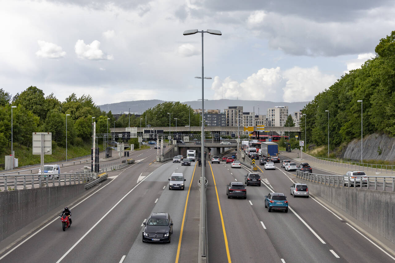 Hundre personer har omkommet i trafikkulykker i årets ni første måneder. Foto: Tor Erik Schrøder / NTB