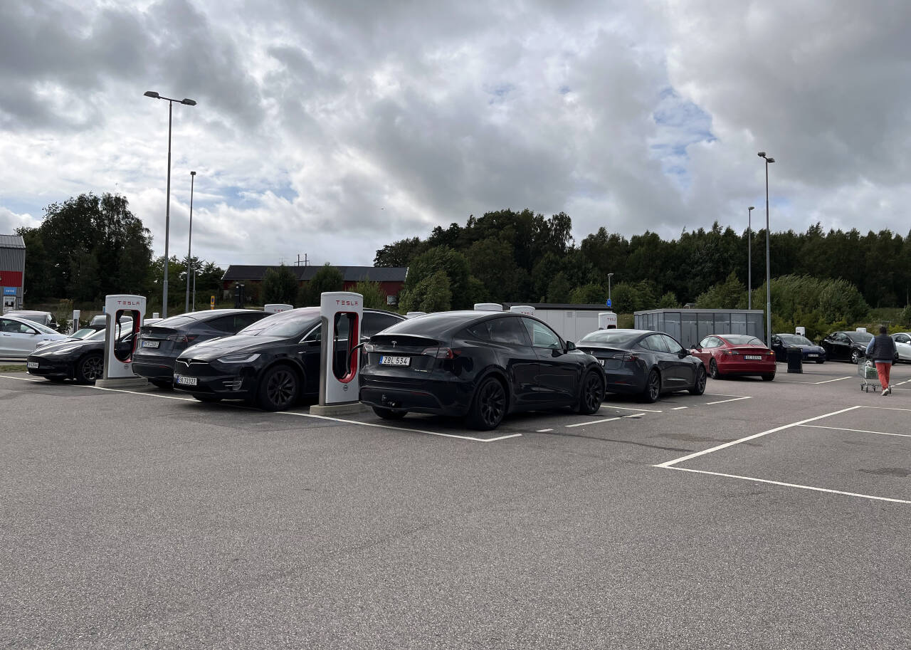 MODEL Y: Blant elbilene i Sverige er det flest Tesla Model Y, fulgt av Volkswagen ID.4. Foto: Morten Abrahamsen / NTB