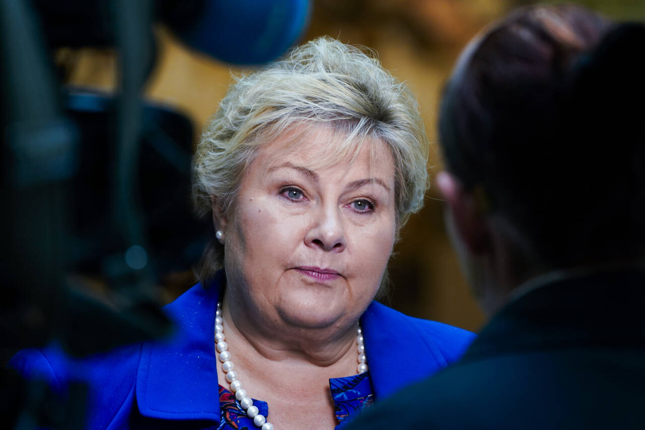 Tidligere statsminister og Høyres partileder Erna Solberg sier at det vil være «nesten uoverkommelig» å få fullstendig oversikt over alle mulige habilitetssaker. Foto: Terje Pedersen / NTB