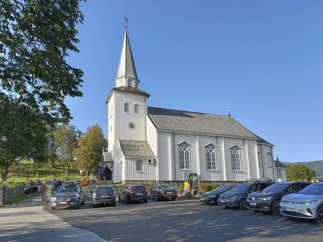 Straumsnes kirke fra 1864 var en fin arena for denne jubileumskonserten. Foto: Terje Holm
