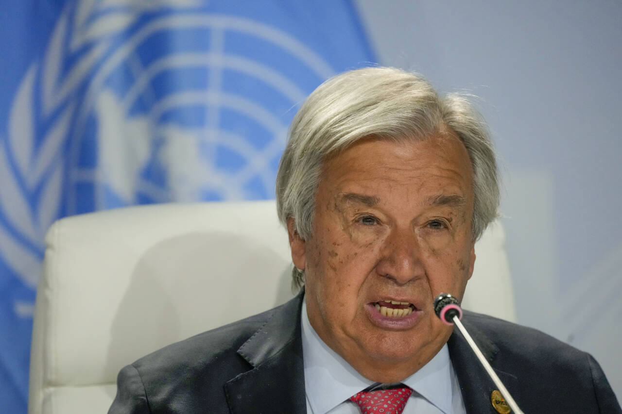 FNs generalsekretær Antonio Guterres refser verdens ledere for manglende innsats både når det gjelder klima og bærekraftig utvikling. Han frykter at splittelsen mellom ulike blokker i verden kommer til å få tragiske konsekvenser. Foto: Themba Hadebe / AP / NTB