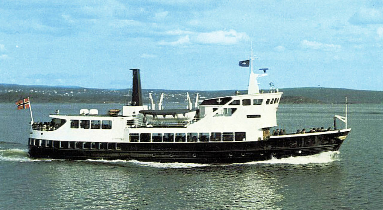 «Lykkeper» i rute Aker Brygge-Nesodden på 1970-tallet. (Ukjent fotograf)