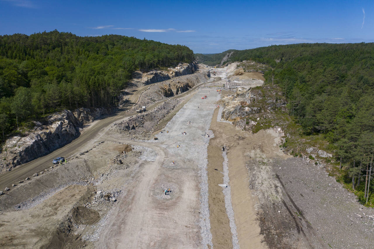 Bygging av nye motorveier krever store arealer – og betyr gjerne store naturinngrep. Foto: Tor Erik Schrøder / NTB