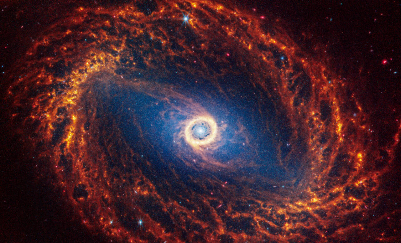 Nye bilder fra James Webb-teleskopet ble offentliggjort mandag. Foto: NASA / NTB