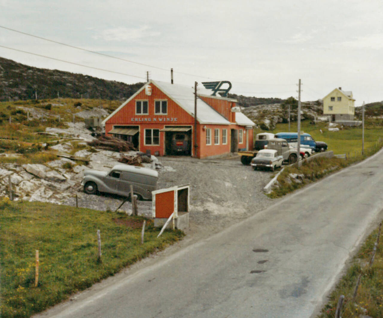 Erling Winje etablerte seg på Løkkemyra i 1962. Her er et bilde fra et av de første årene der. (Utlånt av Erling Winje)