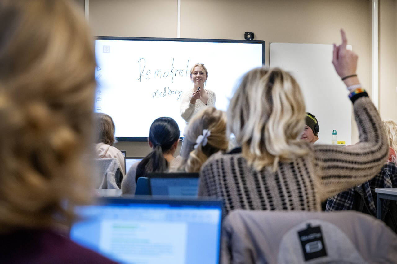 Mange lærere mener det er for mye bruk av digitale verktøy på skolen, og ønsker seg kompetanseheving. Foto: Gorm Kallestad / NTB