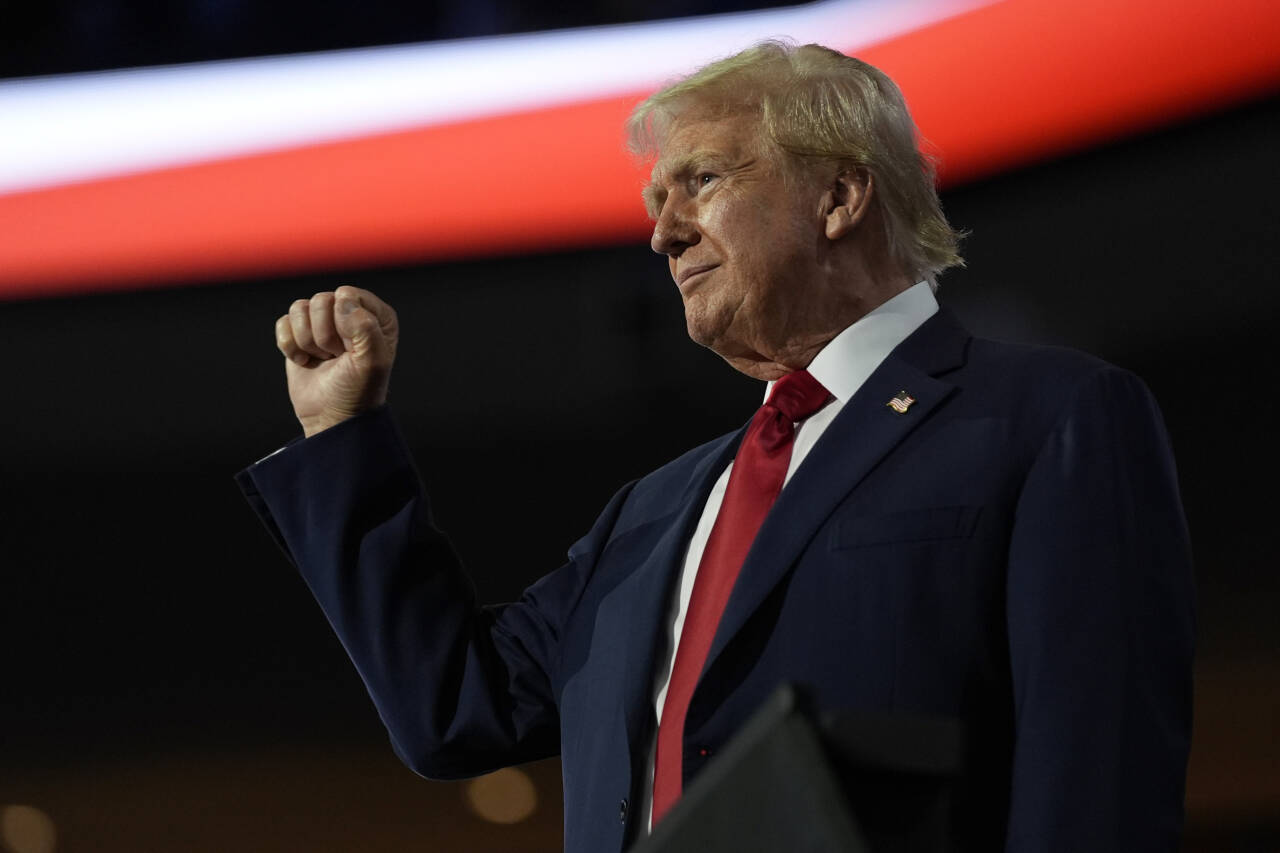 Om republikanernes presidentkandidat Donald Trump vinner valget i november, foreslår konservative organisasjoner en dramatisk omlegging av hele det amerikanske statsapparatet. Foto: Evan Vucci / AP / NTB