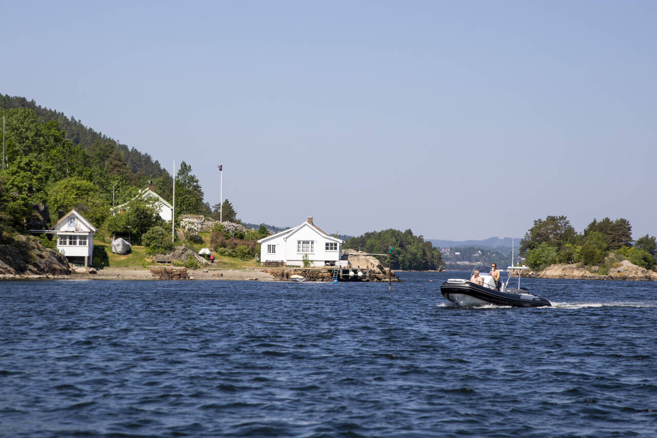 Stadig flere vil at byggeforbudet i strandsonen opprettholdes. Bildet er tatt i Oslofjorden i 2018. Foto: Tore Meek / NTB