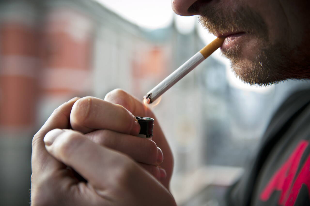 Røykere som slutter før de er 40 år, kan forlenge levealderen med 12 år, ifølge ny forskning. Foto: Fredrik Varfjell / NTB