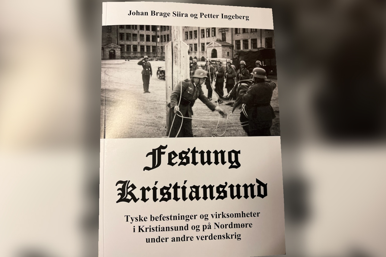 Omslag på den nye boka Festung Kristiansund av Petter Ingeberg og Johan Brage Siira.