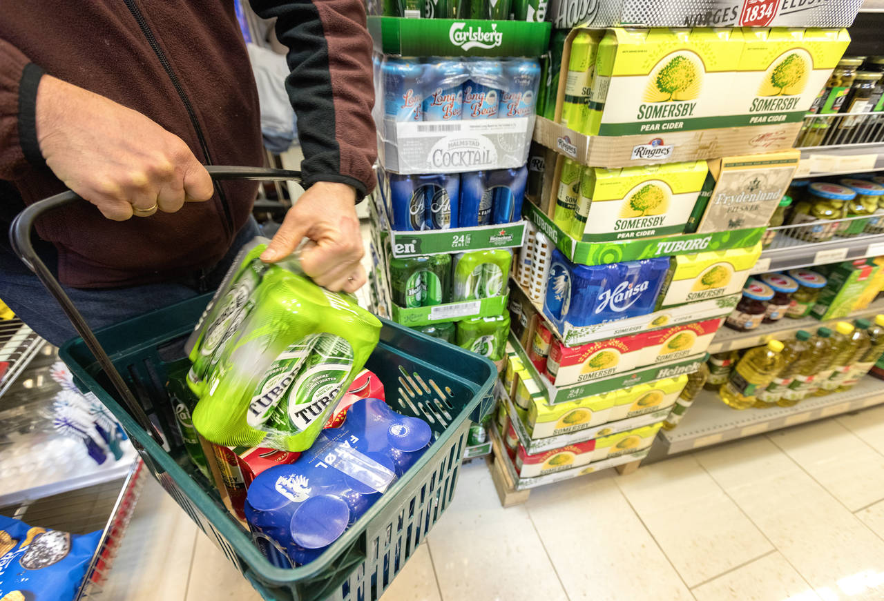 I november 2018 besto varekonsumet av 30 prosent mat- og drikkevarer. Foto: Gorm Kallestad / NTB scanpix