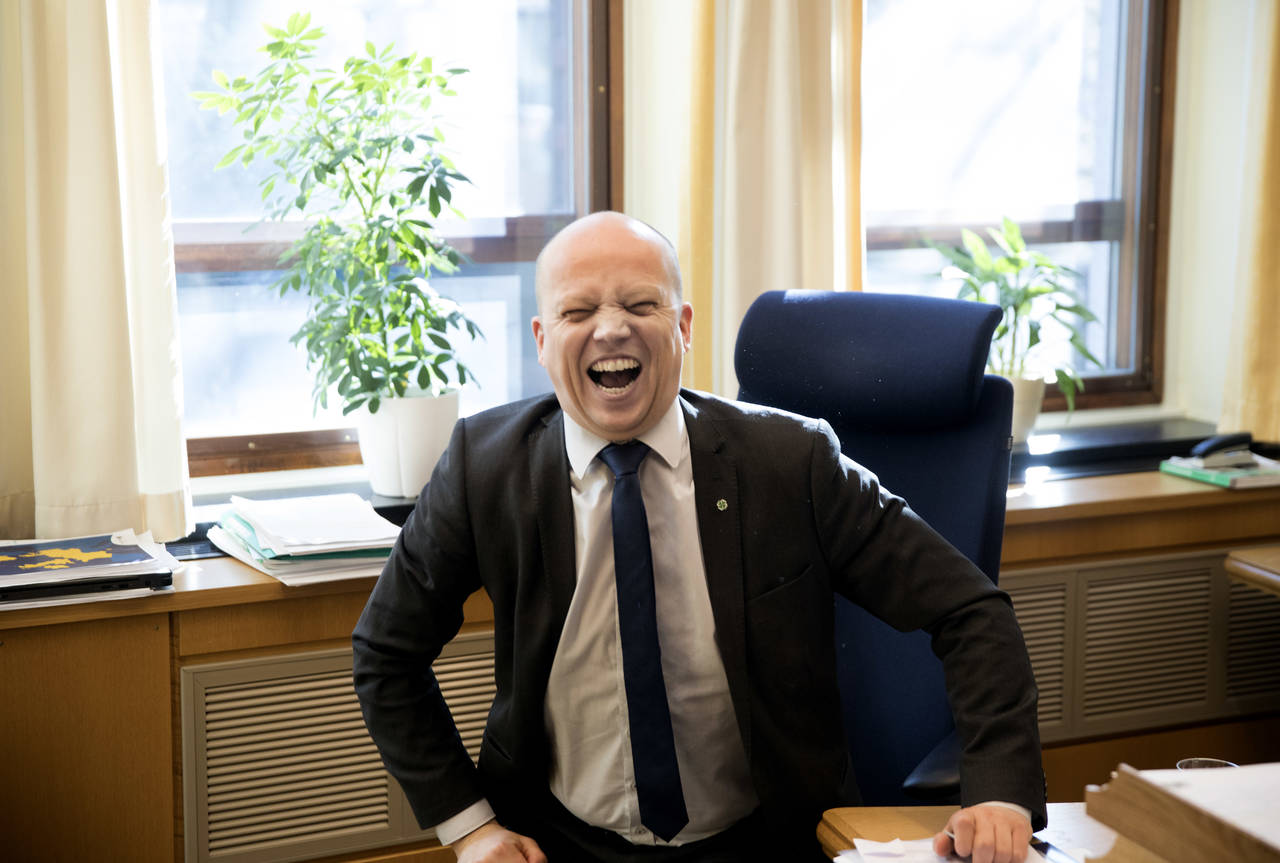 Senterparti-leder Trygve Slagsvold Vedum kan kose seg med meningsmålingene om dagen. I TV 2-s stortingsgallup for april setter partiet ny rekord med 16,9 prosents oppslutning. Foto: Ole Berg-Rusten / NTB scanpix