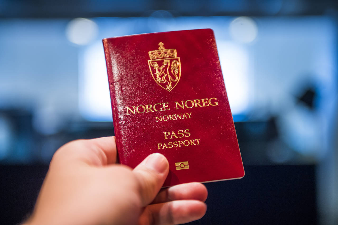 For å få norsk pass må man være norsk statsborger, men først må man bestå en prøve. Foto: Jon Olav Nesvold / NTB scanpix