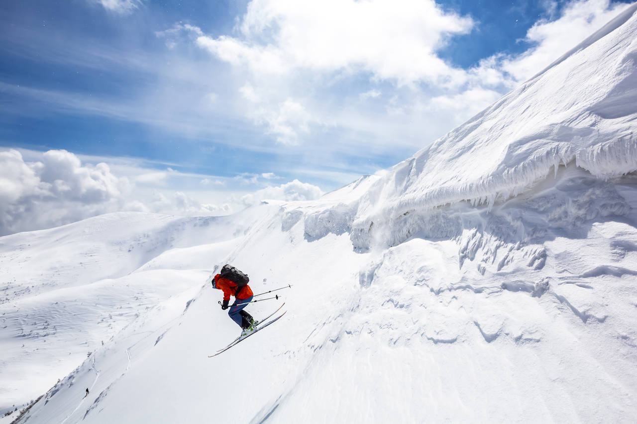 RISIKOSPORT: Majoriteten av dødelige snøskred er utløst av dem som selv rammes av skredet FOTO: Shutterstock / NTB scanpix