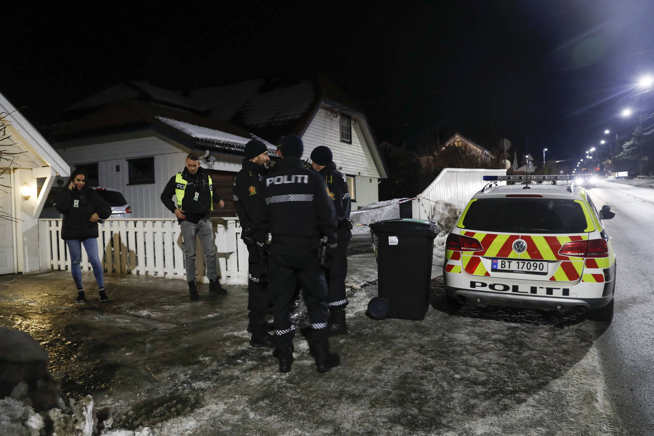 Politiet undersøkte mandag kveld en gjenstand ved justisminister Tor Mikkel Waras bolig i Oslo. Foto: Terje Bendiksby / NTB scanpix