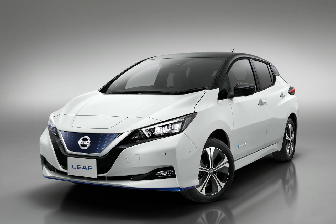 Mot sommeren kommer Nissan Leaf med en 50 prosent større batteripakke. Foto: Produsenten