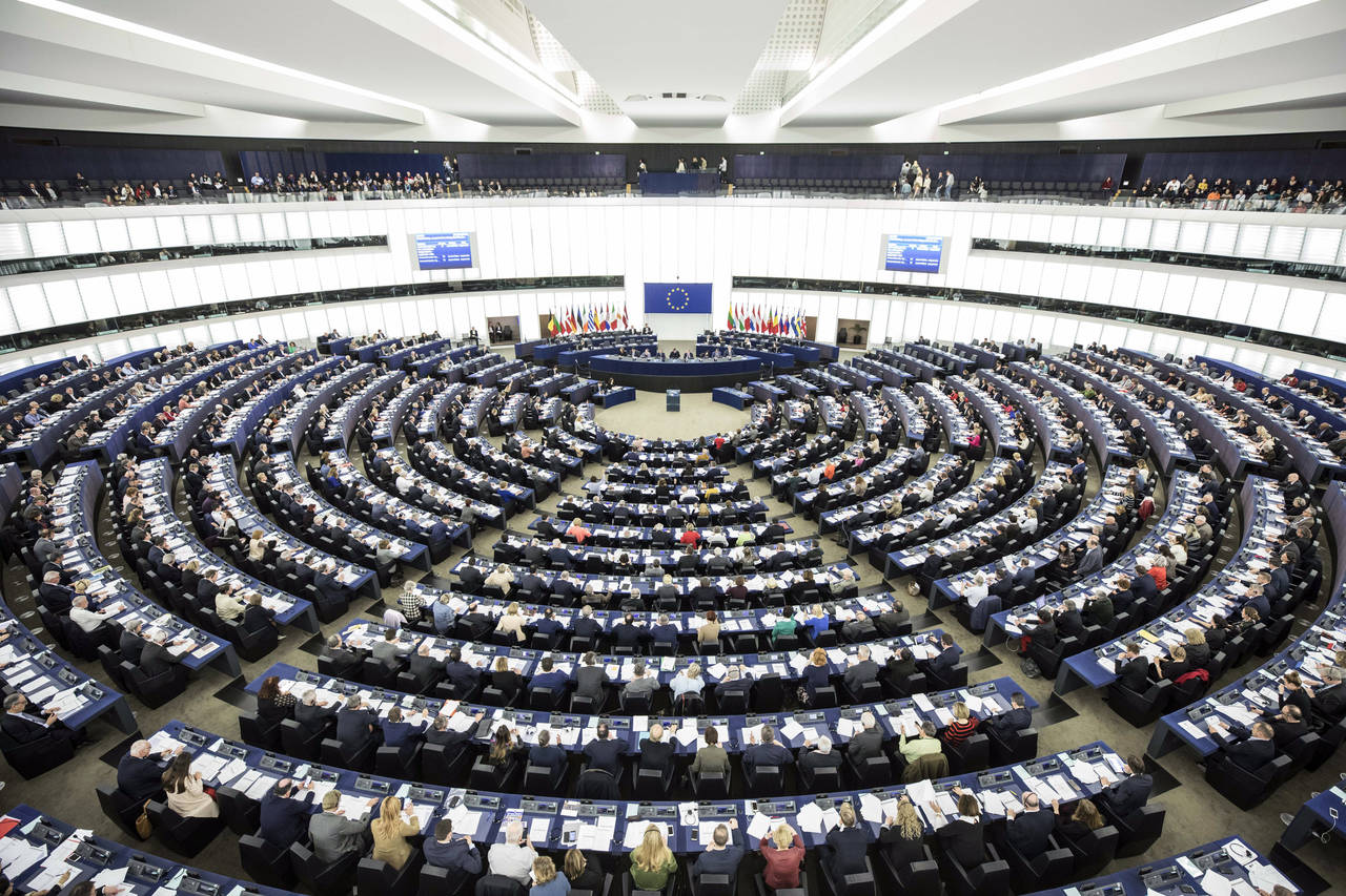 EU-parlamentet i Strasbourg tok tirsdag stilling til et kontroversielt forslag til reform av EUs direktiv om opphavsrett. Foto: Jean-François Badias / AP / NTB scanpix