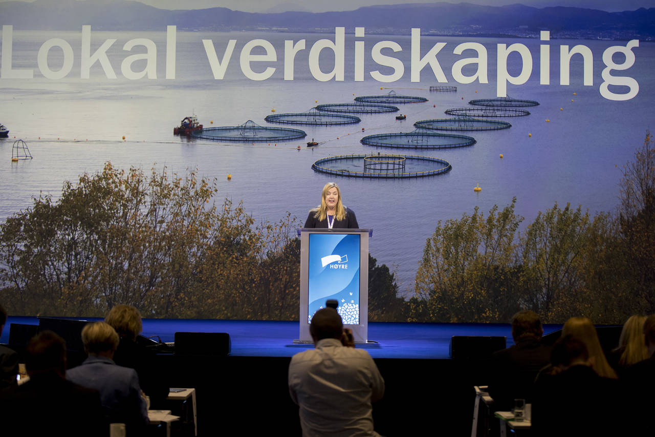 Fredag kveld sa Høyres landsmøte et klart og tydelig nei til å innføre grunnrenteskatt, såkalt lakseskatt, på havbruk. Foto: Vidar Ruud / NTB scanpix