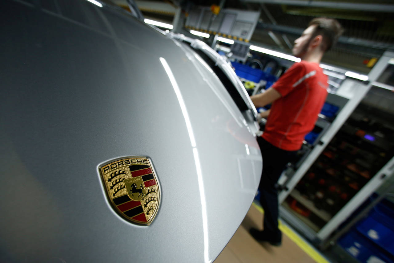OVERSKUDD: Porsche hadde et godt år i fjor. FOTO: RALPH ORLOWSKI / Reuters / X00960