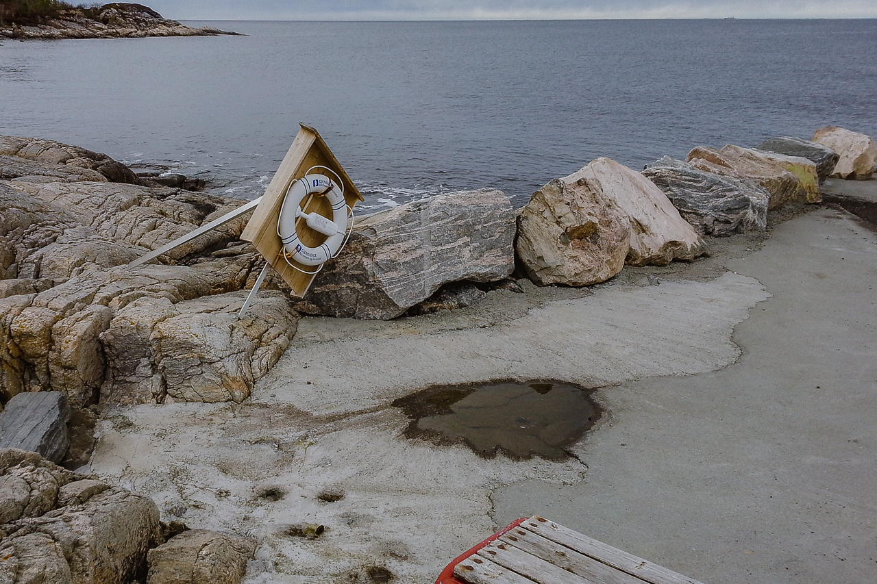 Livbøyen i Dunkarsundet slik den var i 2013. Foto: Kurt helge Røsand / KSU.NO