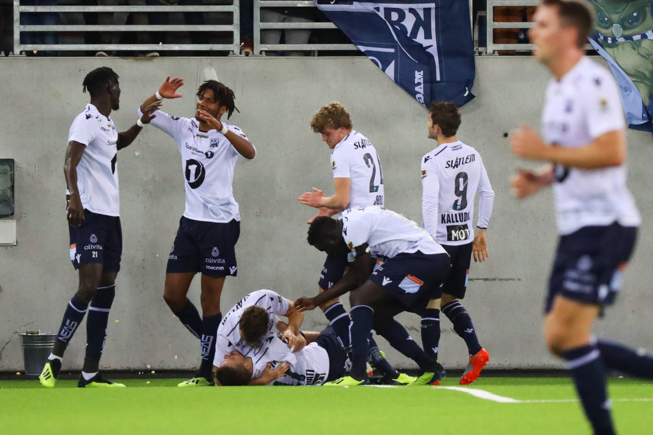 Kristiansund kunne juble for 2–0-seier borte mot Vålerenga søndag kveld. Foto: Ørn Borgen / NTB scanpix