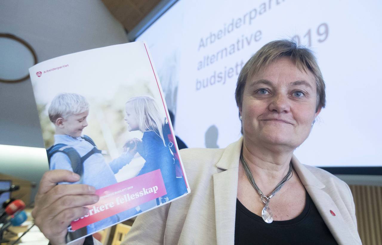 Arbeiderpartiets finanspolitiske talsperson Rigmor Aasrud mener regjeringens skattekutt ikke har ført til et mer allsidig næringsliv. Foto: Terje Pedersen / NTB scanpix