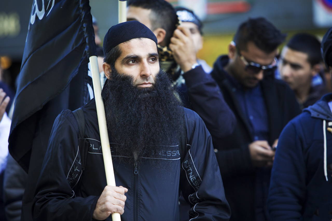 Arfan Bhatti er blant de radikale muslimene som ved en tidligere anledning demonstrerte utenfor den amerikanske ambassaden i protest mot videoen "Innocence of Muslims" Foto: Kyrre Lien / NTB scanpix