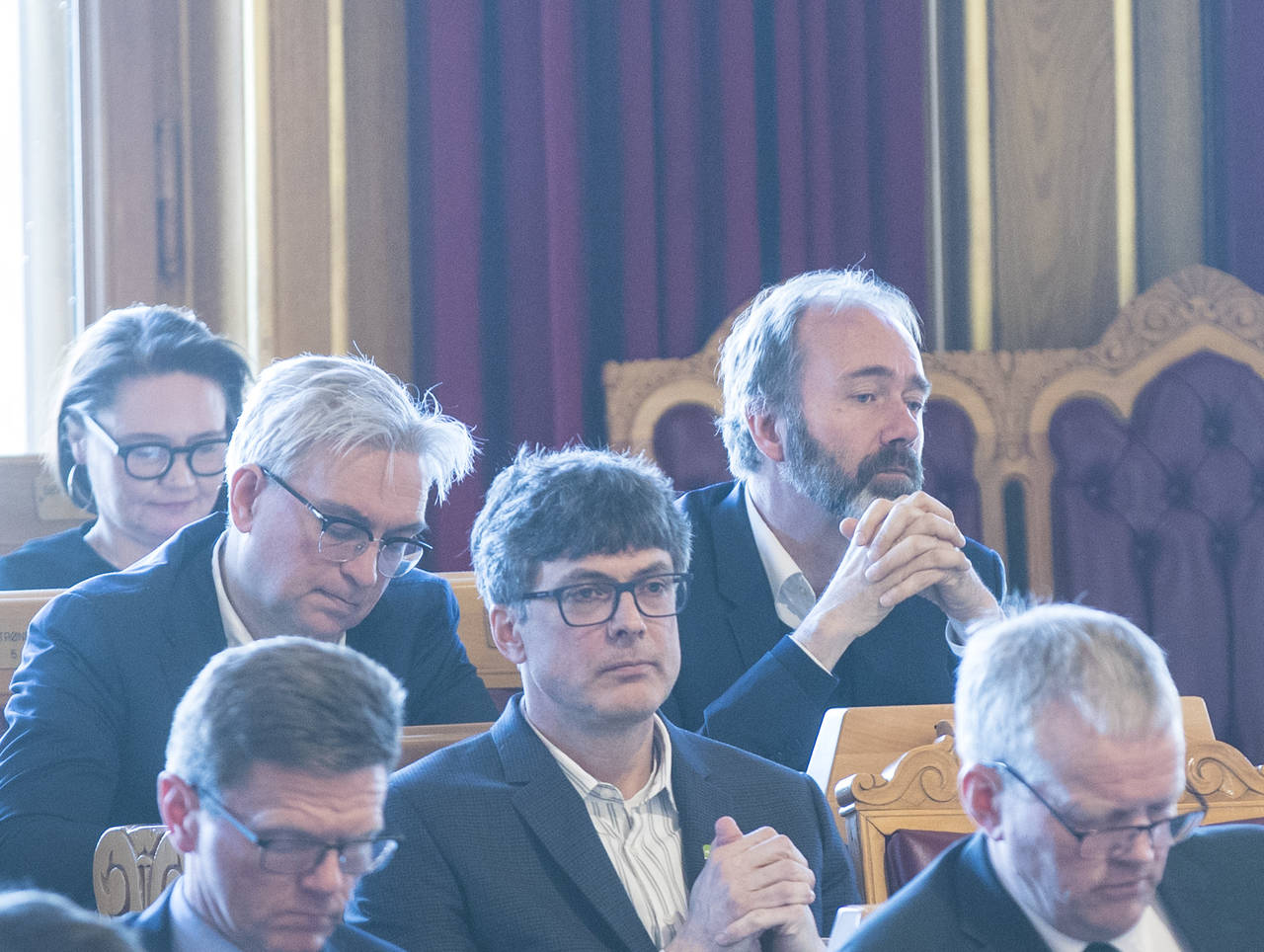 Ap-leder Jonas Gahr Støre benekter at Trond Giske (bak til høyre) har fått et lederverv. Foto: Vidar Ruud / NTB scanpix