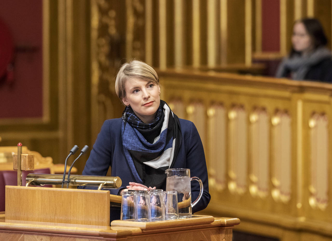 SV finanspolitiske talsperson Kari Elisabeth Kaski mener regjeringen ikke kan vise fram effekter av skatteletter for de rikeste. Foto: Ole Berg-Rusten / NTB scanpix
