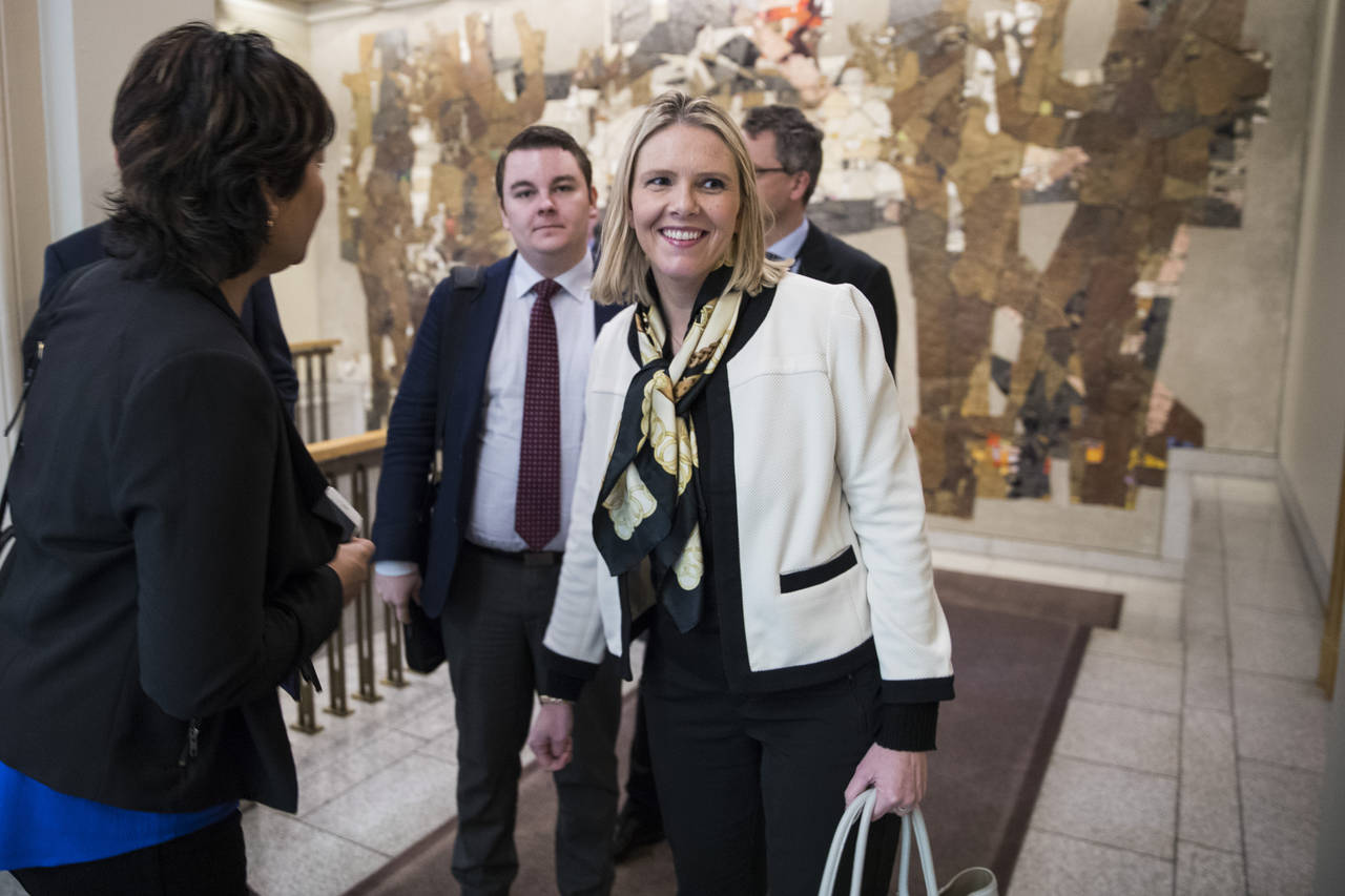 Innvandrings- og integreringsminister Sylvi Listhaug (Frp) på vei inn til i Stortingssalen onsdag. Foto: Håkon Mosvold Larsen / NTB scanpix