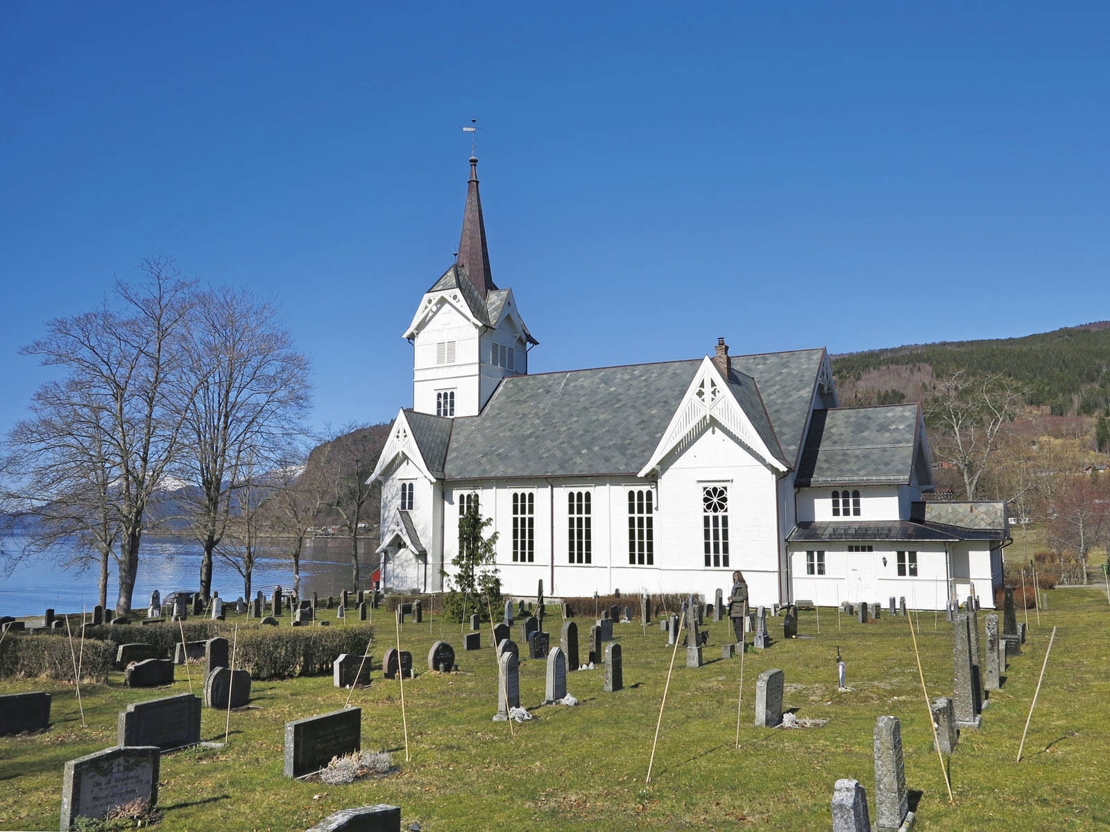 Stangvik kirke fra 1897 1404 2019 TH 02