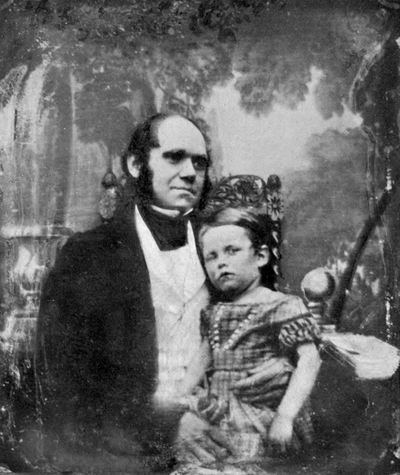 Charles Darwin i 1842 med sin eldte sønn, William Erasmus Darwin
