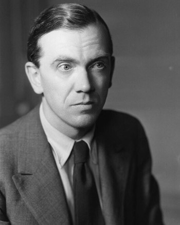 Portrett av Graham Greene. Foto: Bassano ltd [Public domain], via Wikimedia Commons