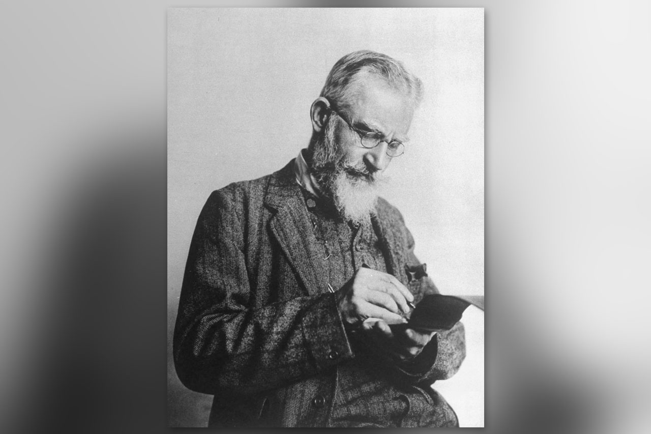 George Bernard Shaw fotografert i 1914, 57 år gammel. Foto: Wikimedia Commons
