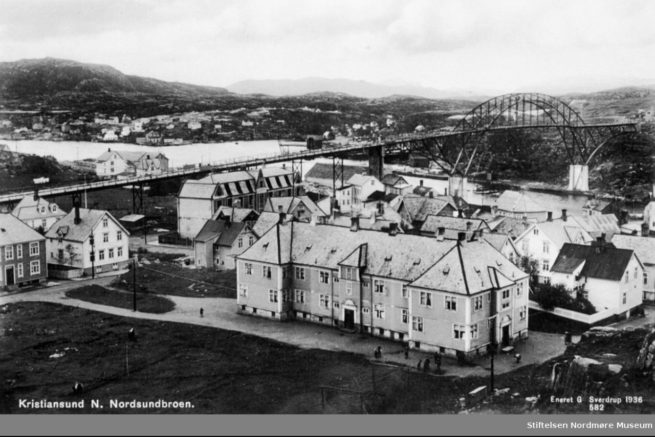 Arken, Goma og Nordsundbrua anno 1936. Fra Nordmøre Museums fotosamlinger.