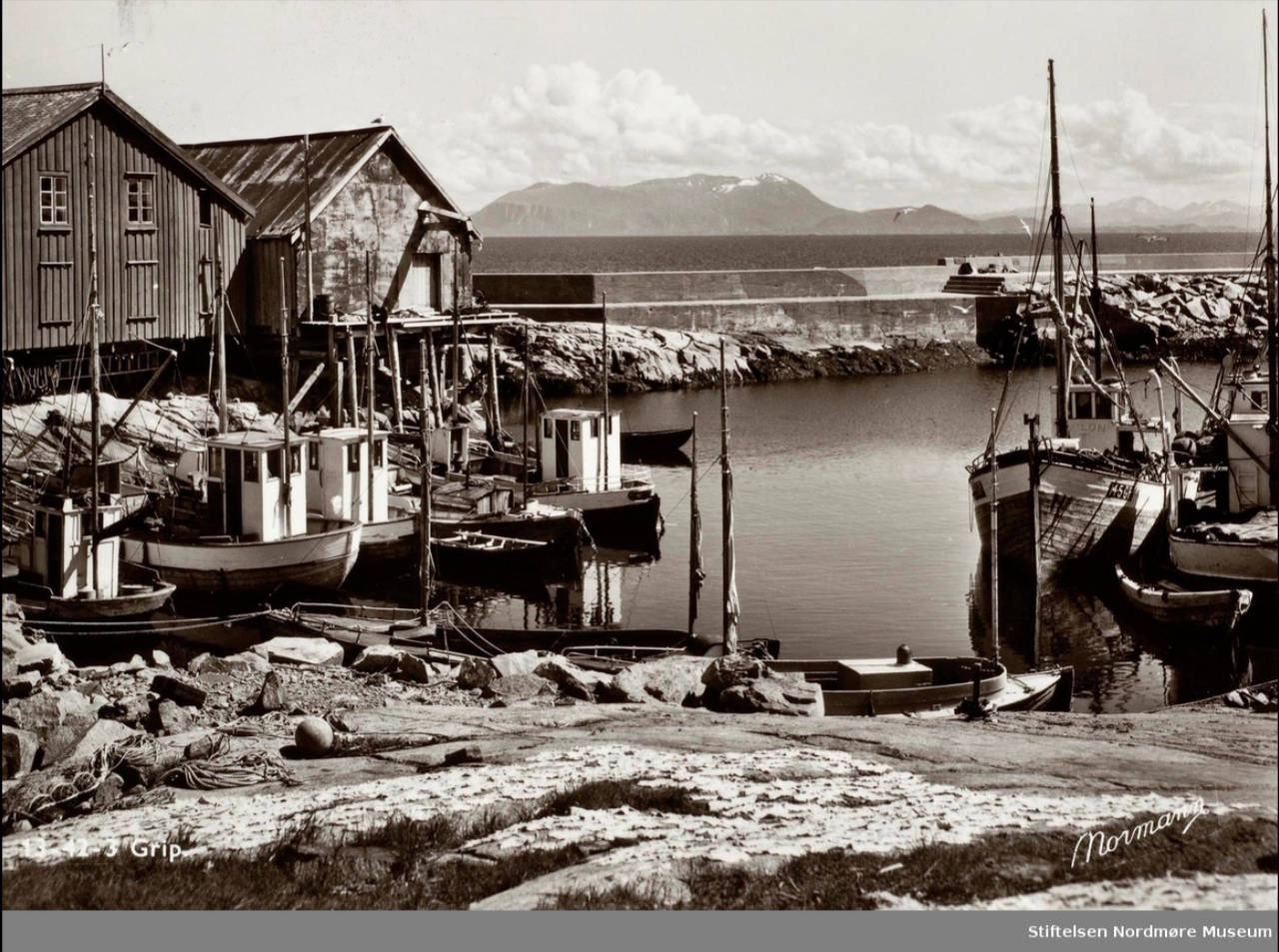 Fra Nordmøre Museums fotosamlinger