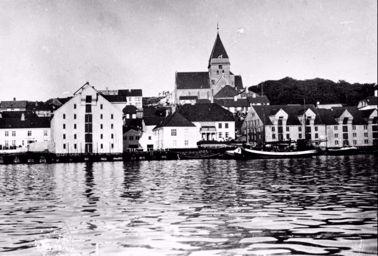 Fra Nordmøre Museums fotosamlinger