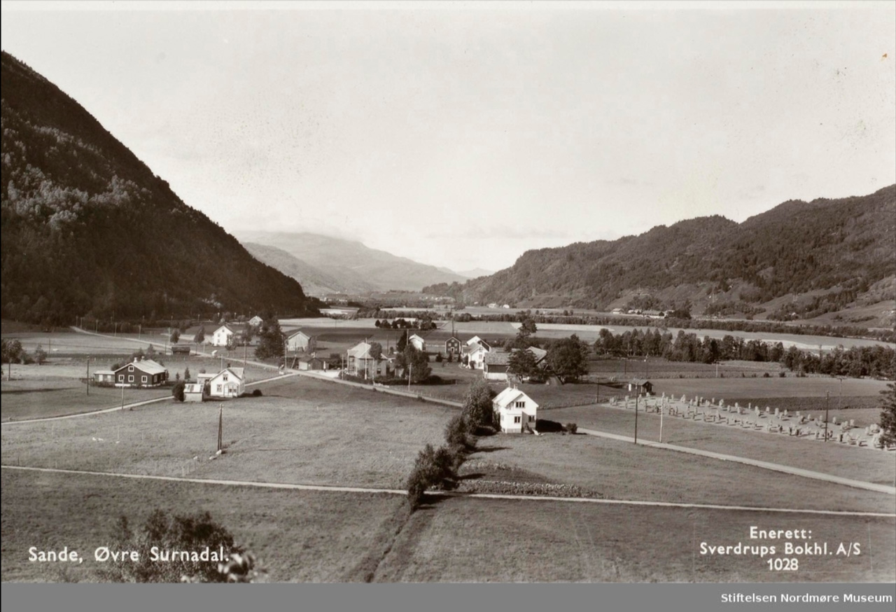 Fra Nordmøre Museums fotosamlinger