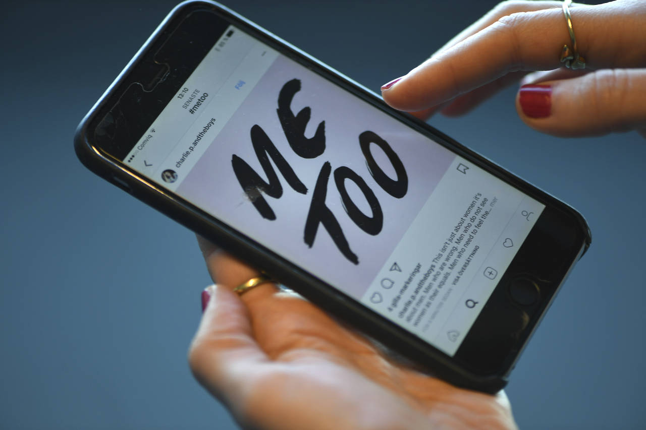 Metoo-kampanjen på sosiale medier der kvinner deler eraringer med seksuelle overgrep. Foto: Fredrik Sandberg / TT / NTB scanpix